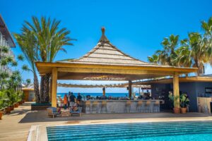 cc-media-pool_and_pool_area-4