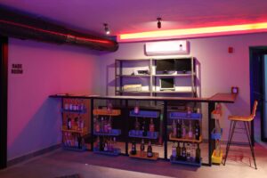 cc-media-rage_room_store