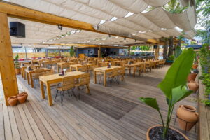 cc-media-teras_restaurant_on_the_beach-3